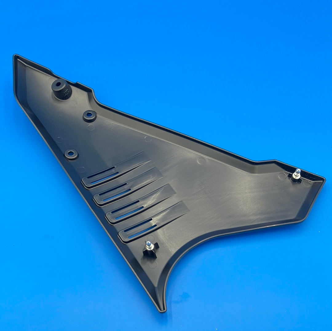 RTX-1 Right Battery Cover part# 150black