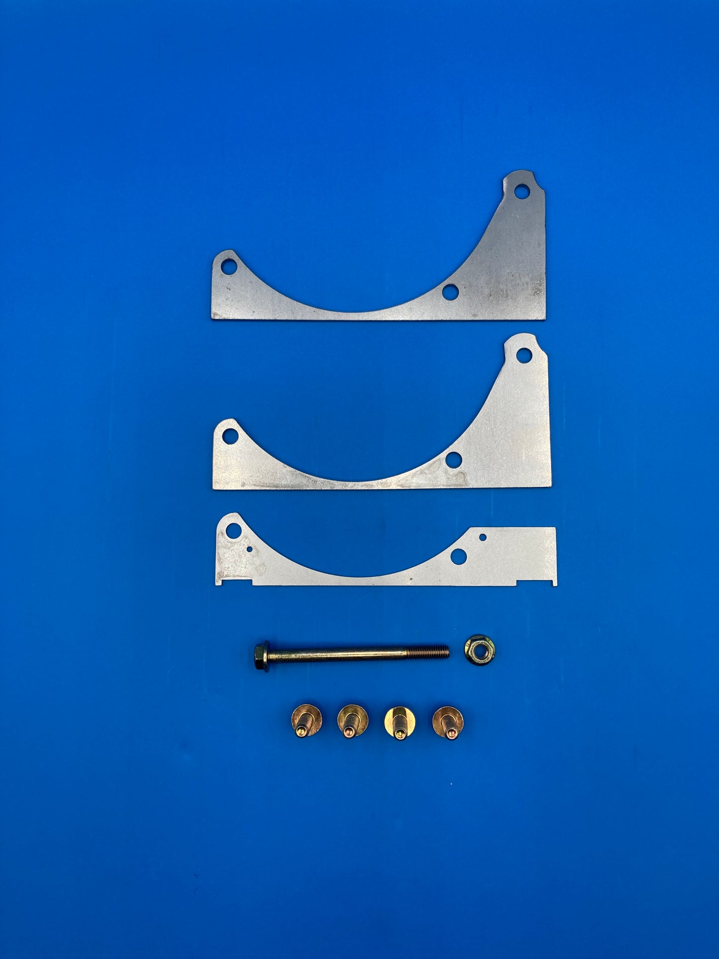 QS138 70H V3  Motor Mounts