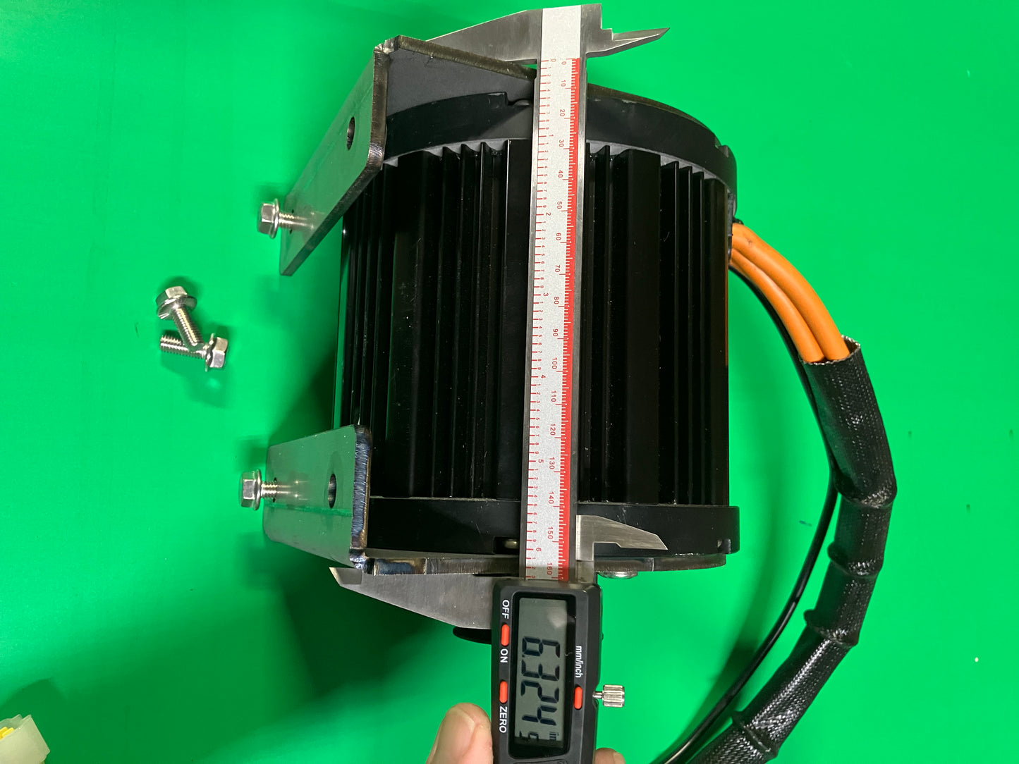 QS138 V1  3000w motor with mounts